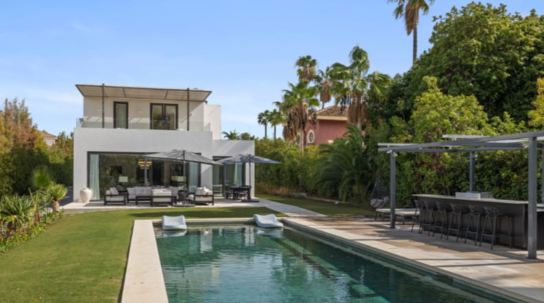 Magnífica villa de estilo contemporáneo