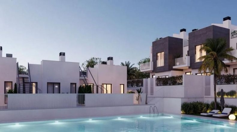 MARESIA VILLAS
