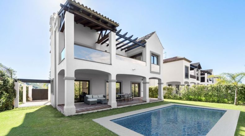 AZATA GOLF VILLAS